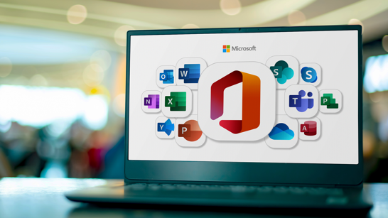 Preissenkung Cloud Licences Header Laptop aufgeklappt der die ganzen Icons der Microsoft Palette zeigt