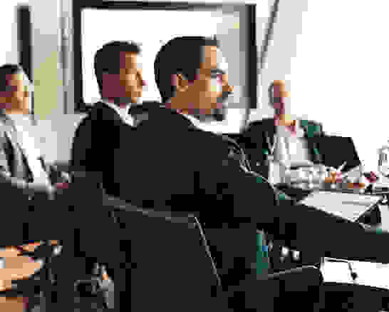 Data Analytics - Data Consulting Voller Meetingraum zur Beratung von Data Analytics